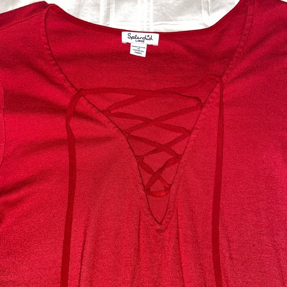 Red long sleeve with cross strings - Picture 2 of 6